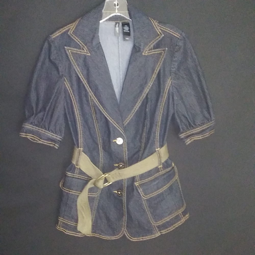 Bisou Bisou, jean jacket top